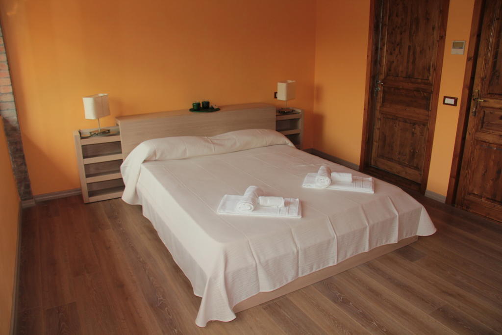 Conte Pietro Room&Breakfast Феррара Номер фото