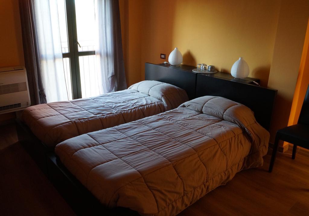 Conte Pietro Room&Breakfast Феррара Экстерьер фото